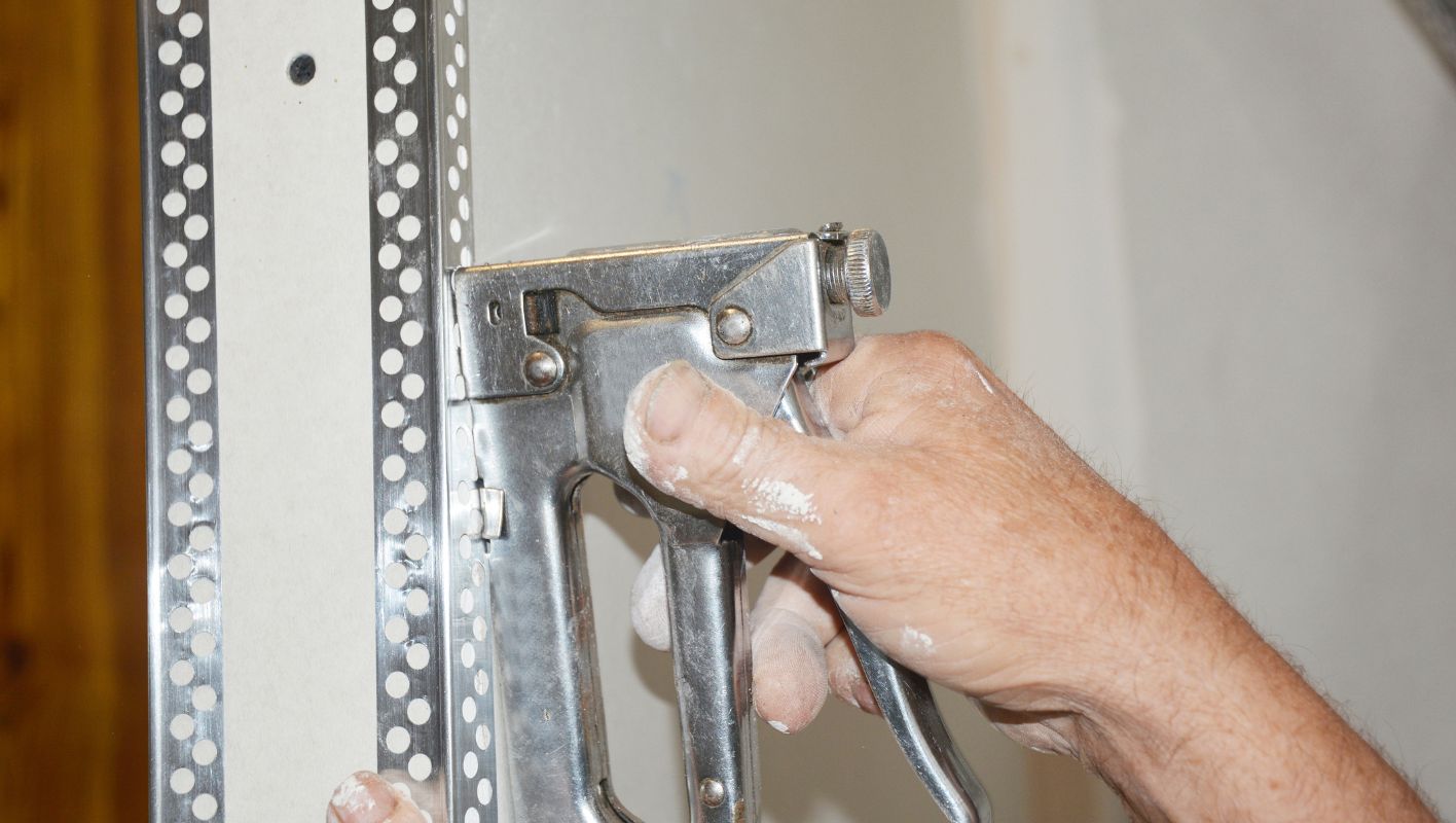 install corner bead