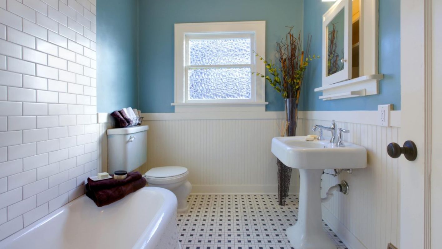 peel and stick tiles in bathroom
